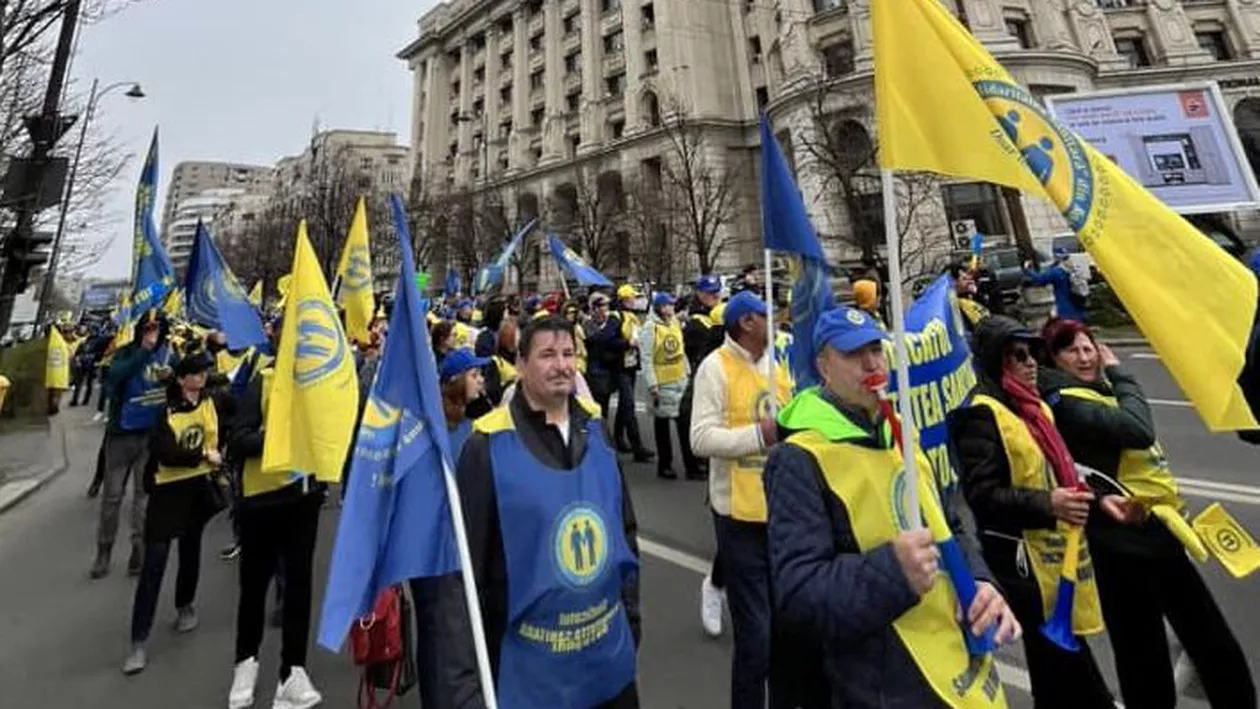 O parte dintre angajații din spitale vor fi în grevă de avertisment timp de o oră pe 3 aprilie / Sindicaliștii amenință cu greva generală