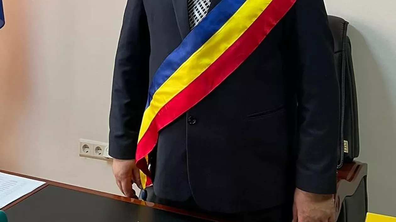 Un primar din România, găsit spânzurat într-o anexă a locuinţei sale. Cine este edilul și ce a transmis Poliția