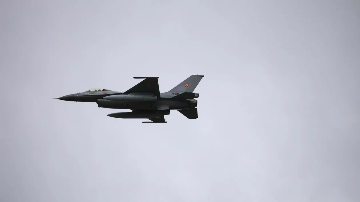 MApN, despre un fake news distribuit masiv: Un avion ultra-ușor care zbura autorizat a fost prezentat drept dronă rusească