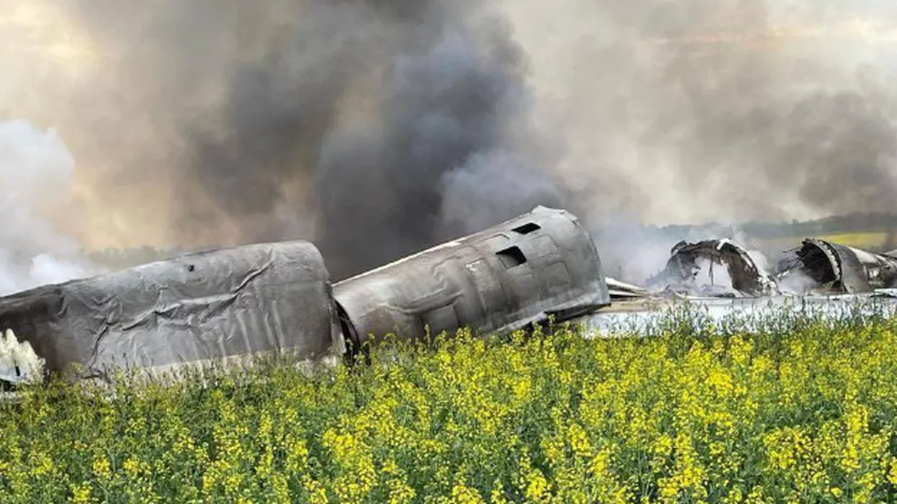 Ucraina revendică doborârea unui bombardier strategic Tu-22, rușii spun că a fost o problemă tehnică