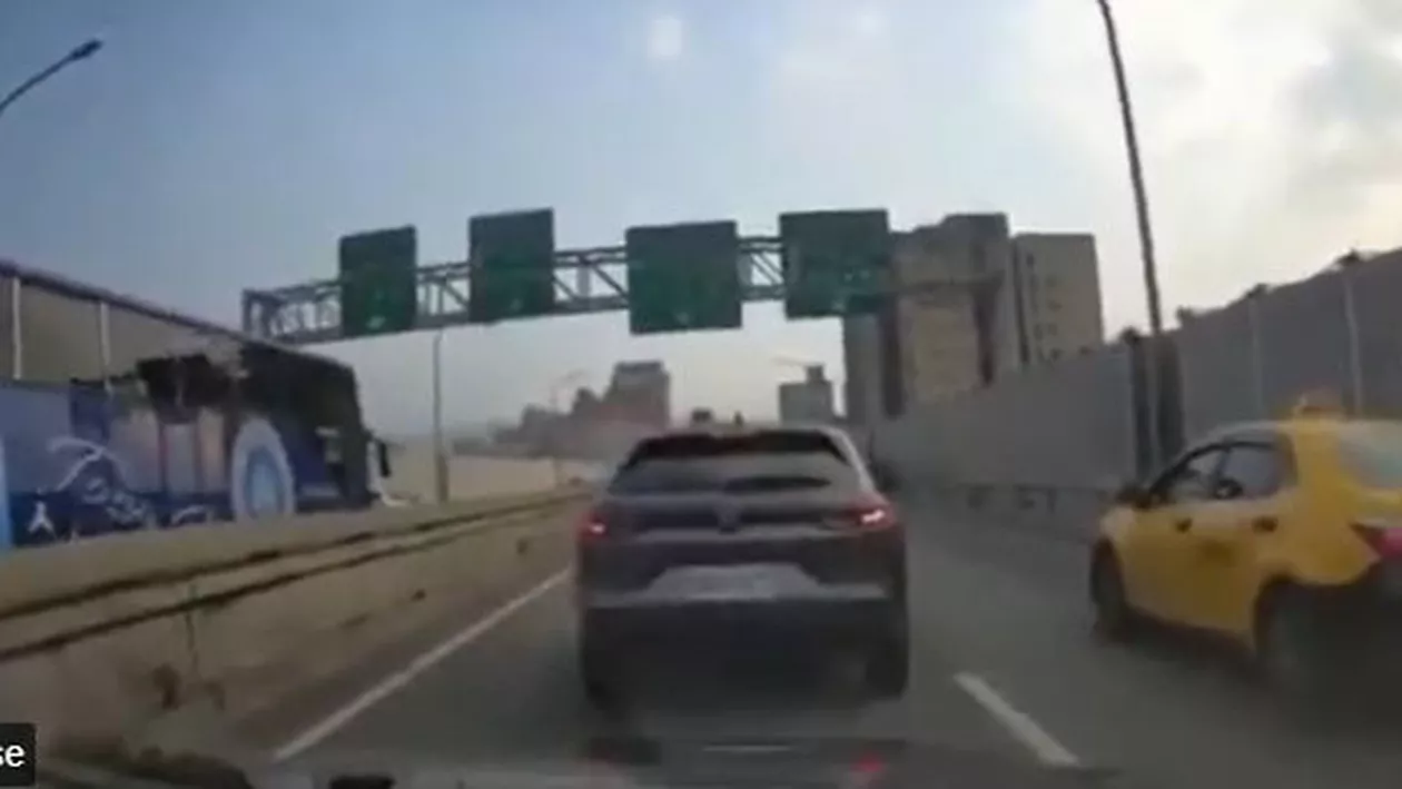 Momentul în care cutremurul puternic a lovit Taiwanul, surprins de o cameră de bord pe o autostradă (VIDEO)