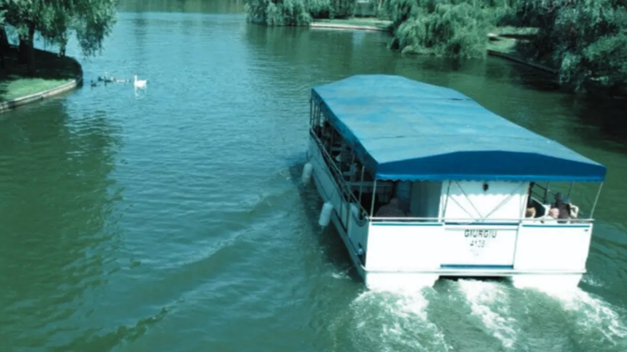 Vaporașul de pe Lacul IOR își reia cursele. Locuitorii din Sectorul 3 vor avea prioritate