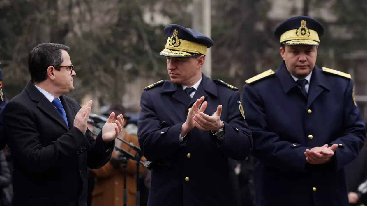 Adjunctul şefului SRI s-a pensionat la 48 de ani. Generalul Cristian Bizadea a fost adjunct al lui Eduard Helvig şi ar urma să activeze în zona de consultanţă politică. Ce precizări a făcut Biroul de presă al SRI