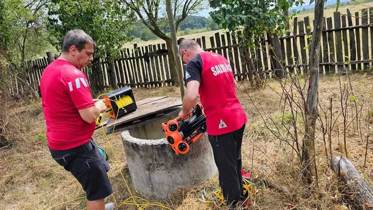 O persoană a fost găsită fără viață într-o râpă de 5 metri din Masivul Vâlcan. Fusese dată dispărută