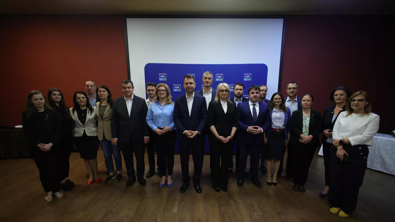 Liderul opoziției, Cătălin Drulă, despre PNL: „Un regim al mediocrilor. Ciucă este în slujbă proprie, Lucian Bode este un personaj toxic. O adunătură de sinecuriști fără nimic de dreapta”