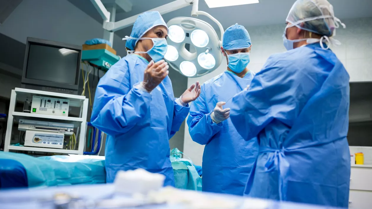 Ce s-a întâmplat cu primul om care a primit un transplant de rinichi de la un porc