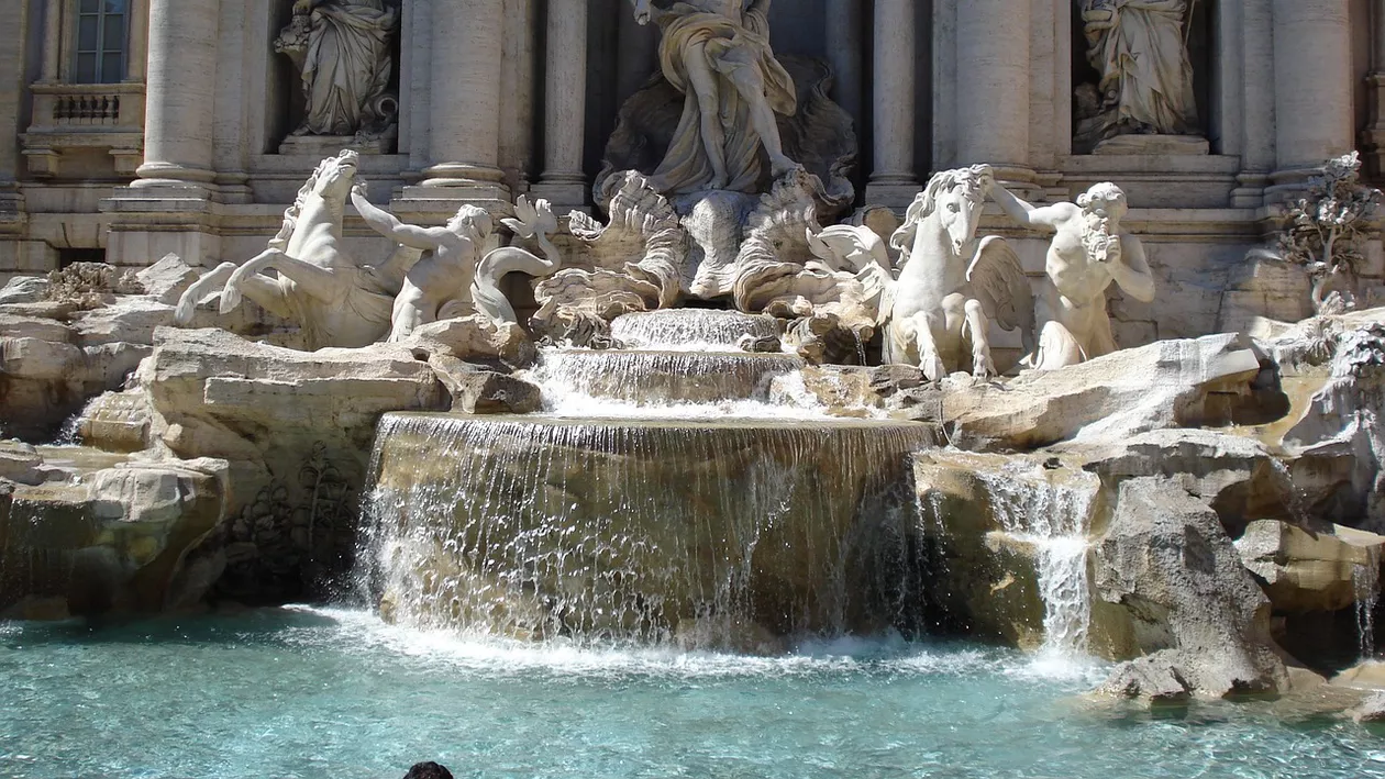 Topul locurilor turistice din Europa cu cele mai multe furturi din buzunare semnalate de turiști