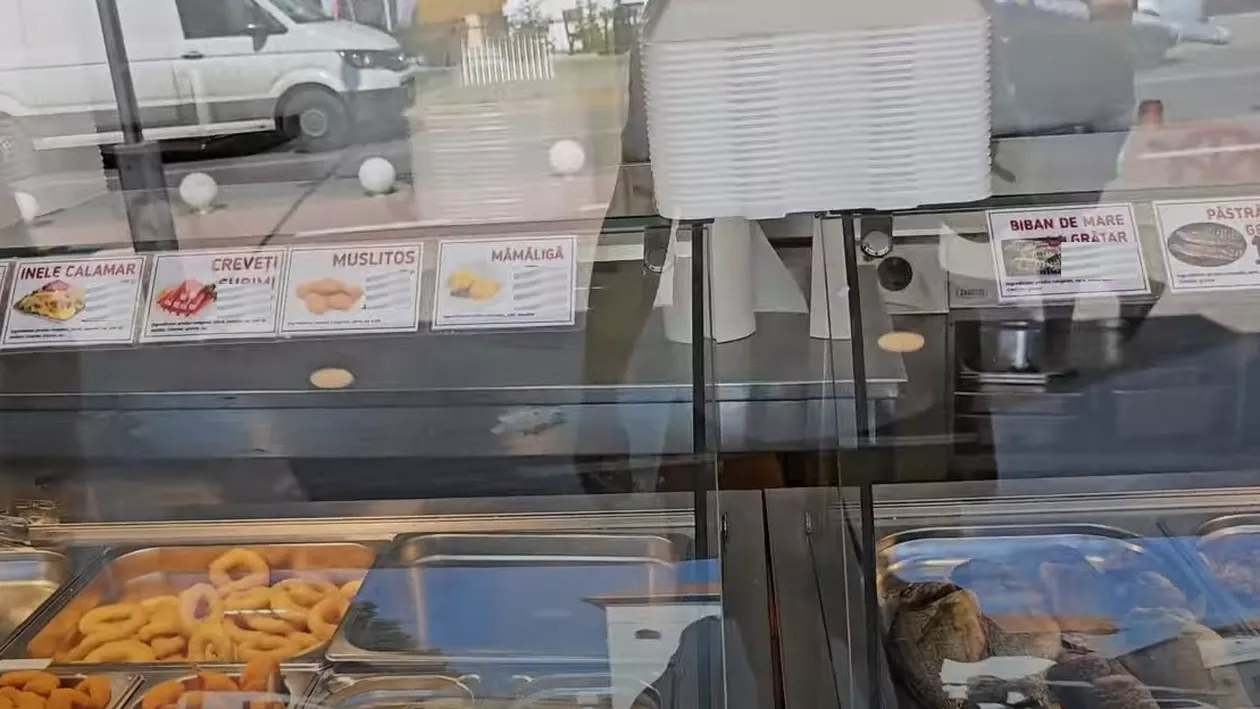 „Nu îmi vine să cred! Nu îmi revin!. Un turist român a rămas șocat când a văzut cât costă 50 de grame de mămăligă, la Eforie Sud (VIDEO)