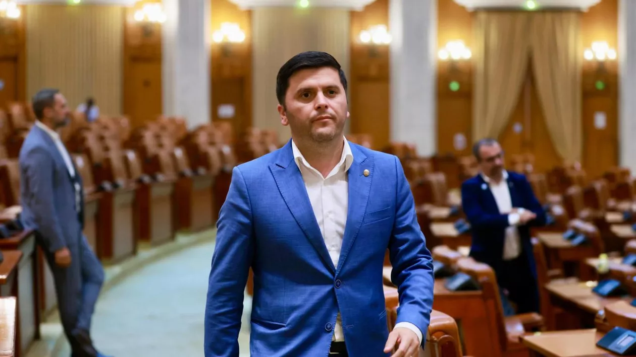 Adrian Cozma, după Congresul PSD: Propun convocarea BPN al PNL, luni, la prima oră, și analizarea de urgență a retragerii miniștrilor PNL din guvernarea Ciolacu