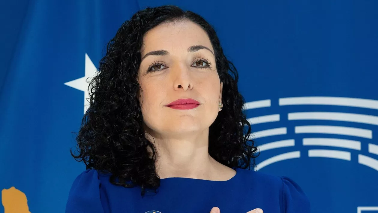 Scandal diplomatic: Președinta din Kosovo, implicată într-o încăierare pe aeroportul din Macedonia, pentru că nu a vrut să predea telefonul