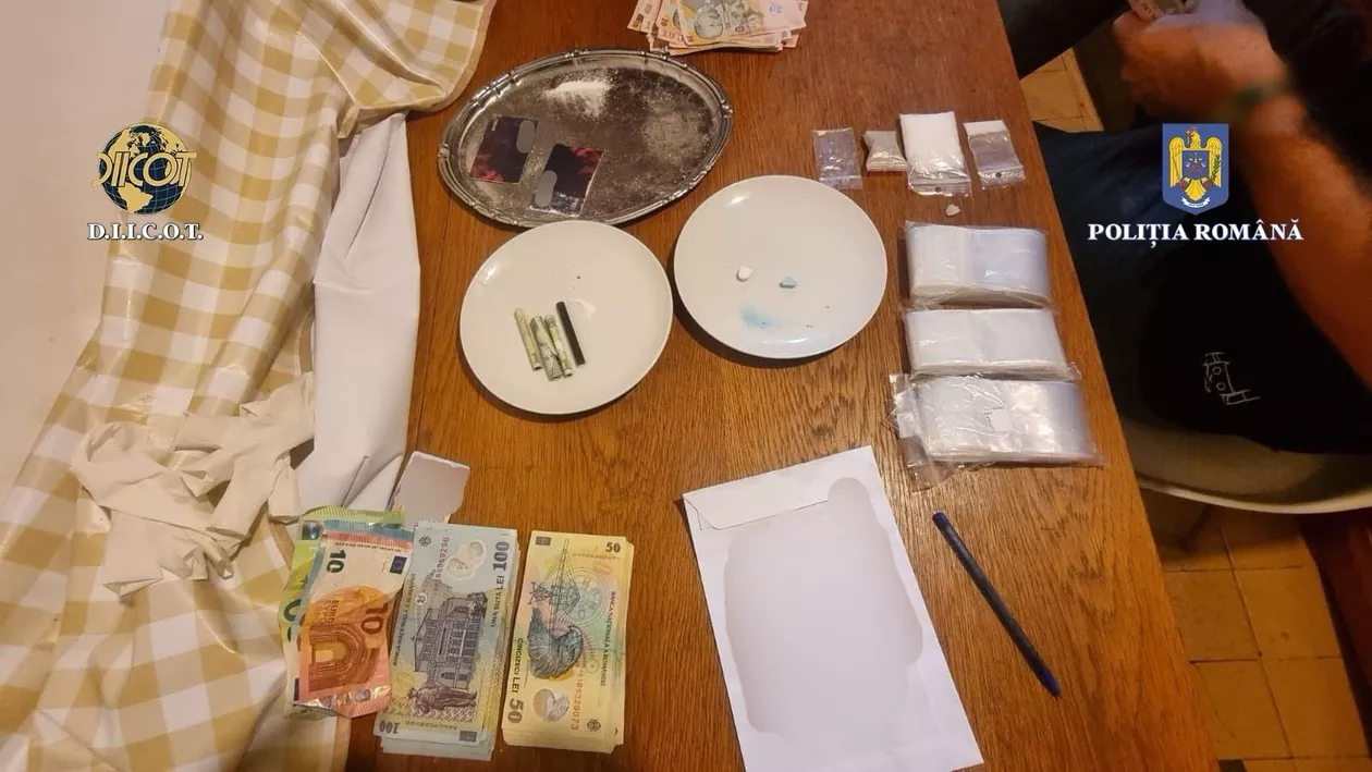Ce droguri pregătea un traficant pentru festivalul UNTOLD / Anchetatorii au fost uimiți când i-au controlat mașina