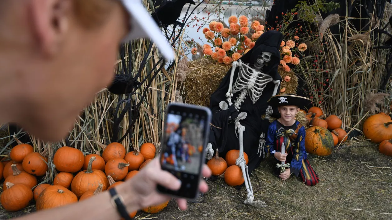 West Side Hallo Fest, cel mai mare festival de Halloween din țară, revine pe Insula Lacul Morii cu o ediție spectaculoasă. Când va avea loc și ce surprize îi așteaptă pe vizitatori