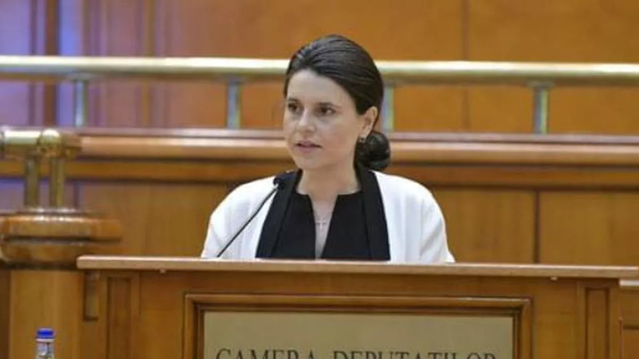 Deputata Ana Predescu a demisionat din AUR: După Caritas, AUR e cea mai mare farsă şi hoţie din istoria recentă a României. George Simion e un golan care a vândut interesele românilor la tarabă