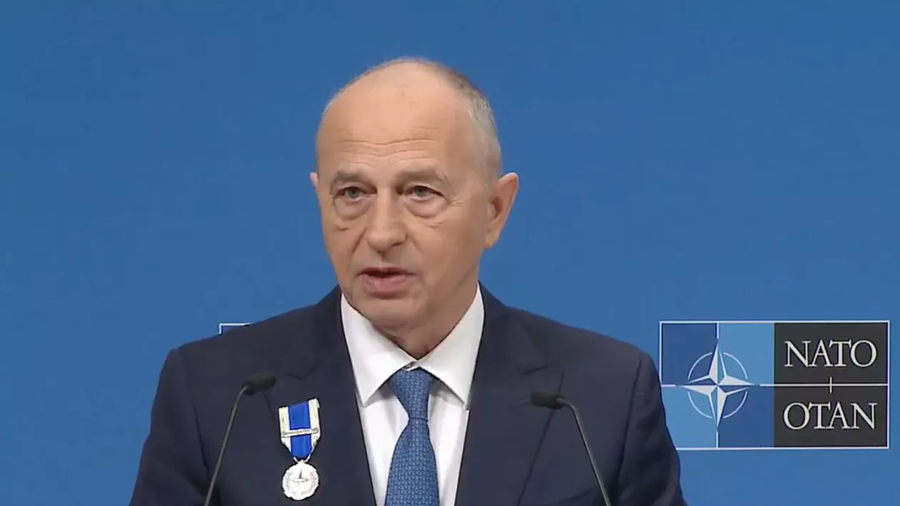 Mircea Geoană a dedicat medalia primită de la NATO „tinerelor și tinerilor din România”: „Vreau să spun că eu sunt mândru de voi!” (VIDEO)