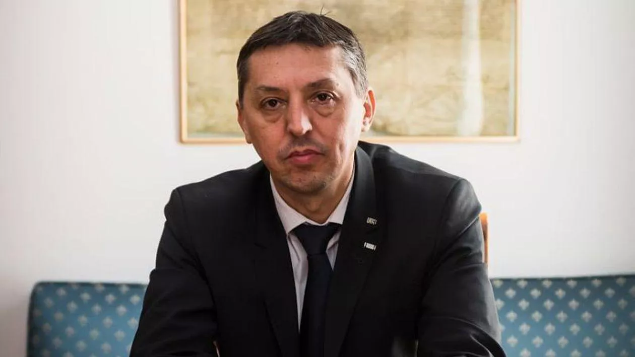 Uniformele pentru elevi, obligatorii? Daniel David: „Eu aș încuraja școlile să facă acest lucru, dar nu aș vrea să impun din cabinetul de ministru” (VIDEO)