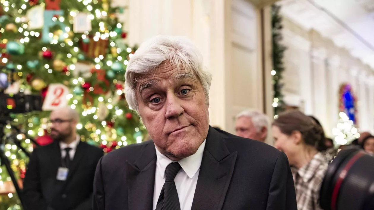 Jay Leno respinge zvonurile că ar fi fost bătut și rănit de Mafie din cauza unor datorii acumulate la jocurile de noroc