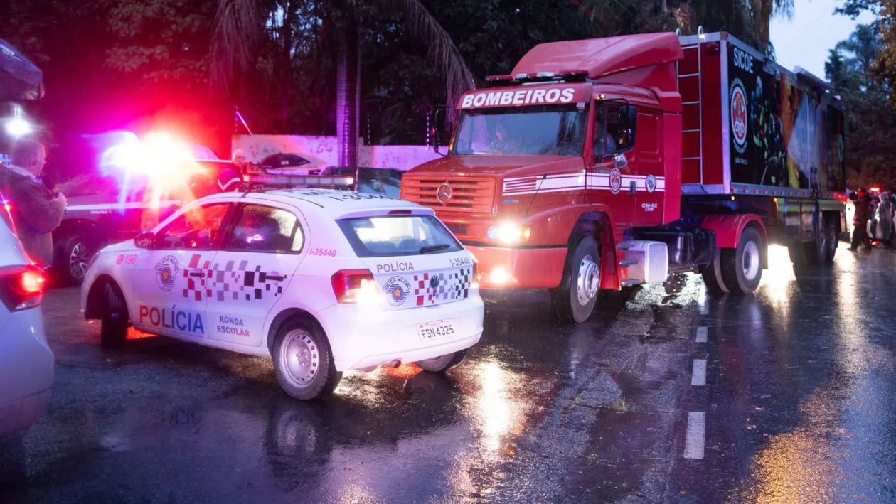 Cel mai grav accident din Brazilia din ultimii 17 ani: 38 de morți într-o coliziune între un autocar și un camion