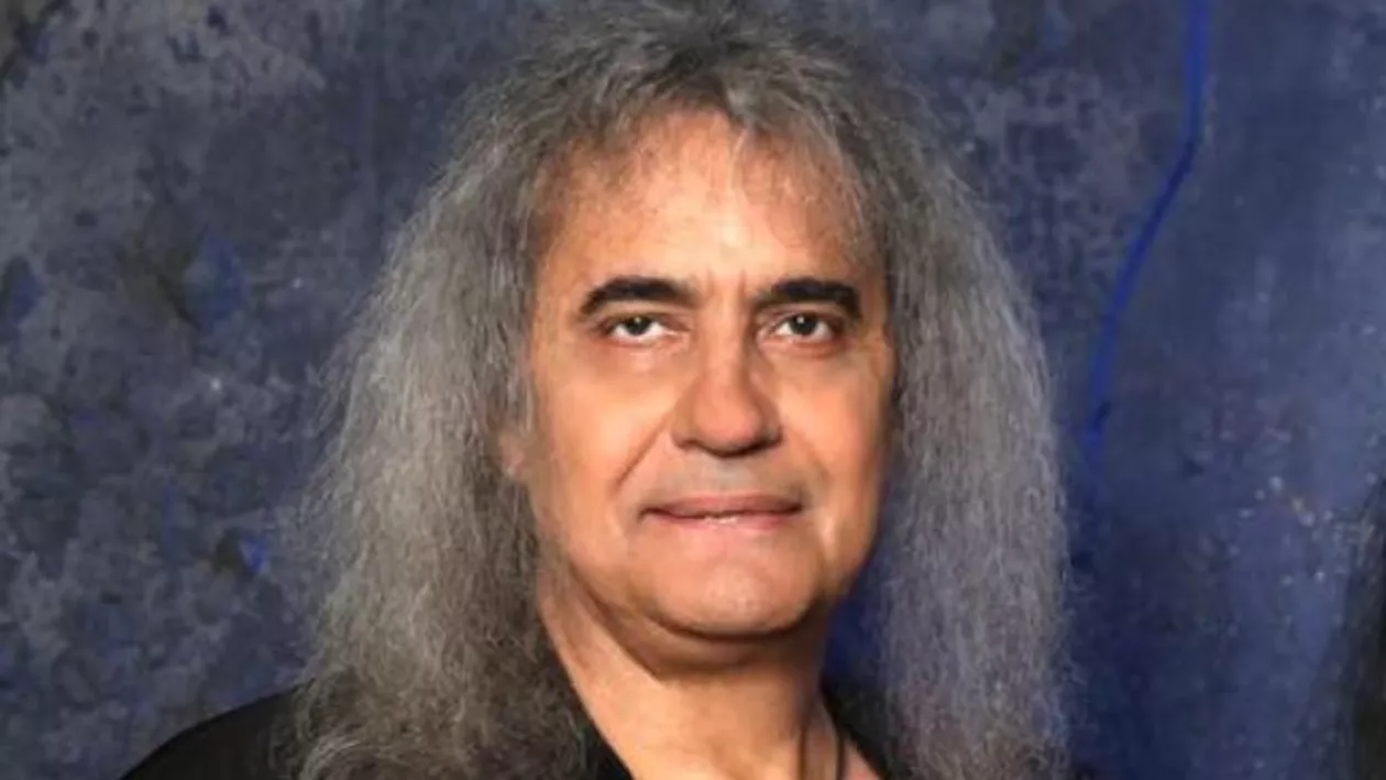 Cristi Minculescu, despre perioada comunistă: „Erau vremuri în care fiecare centimetru de păr în plus însemna o oră în minus de liniște”