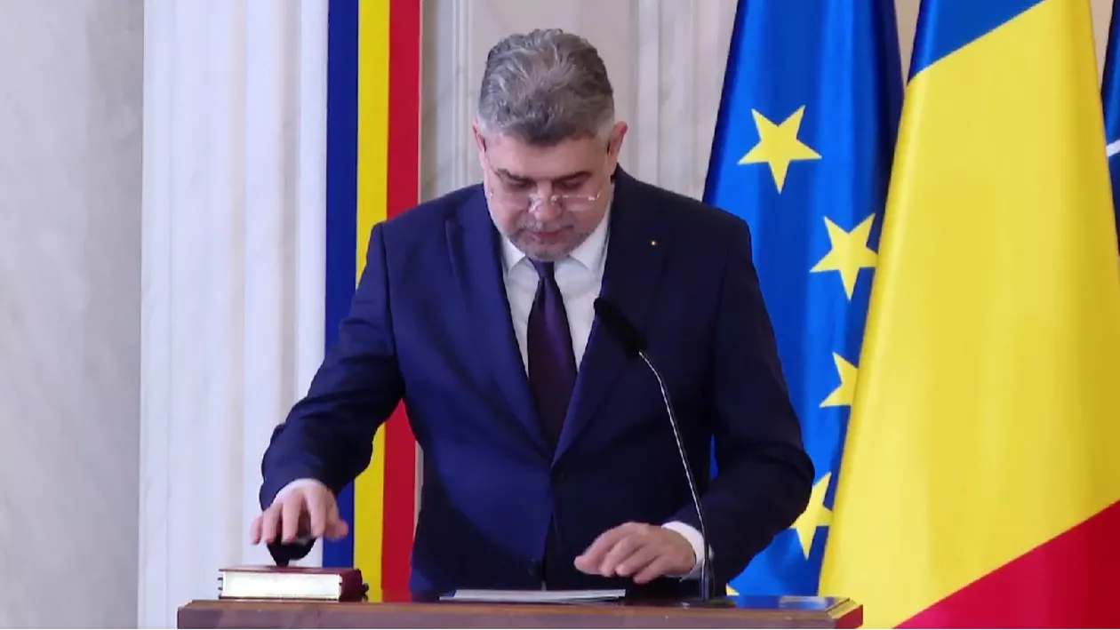 Gafe la depunerea jurământului politicienilor. Au uitat să pună mâna pe Biblie sau au încurcat termenii