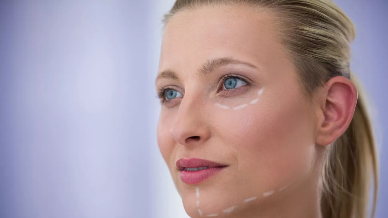 Blefaroplastia pentru o reîmprospătare a zonei ochilor – Care sunt avantajele unui lifting de pleoape?
