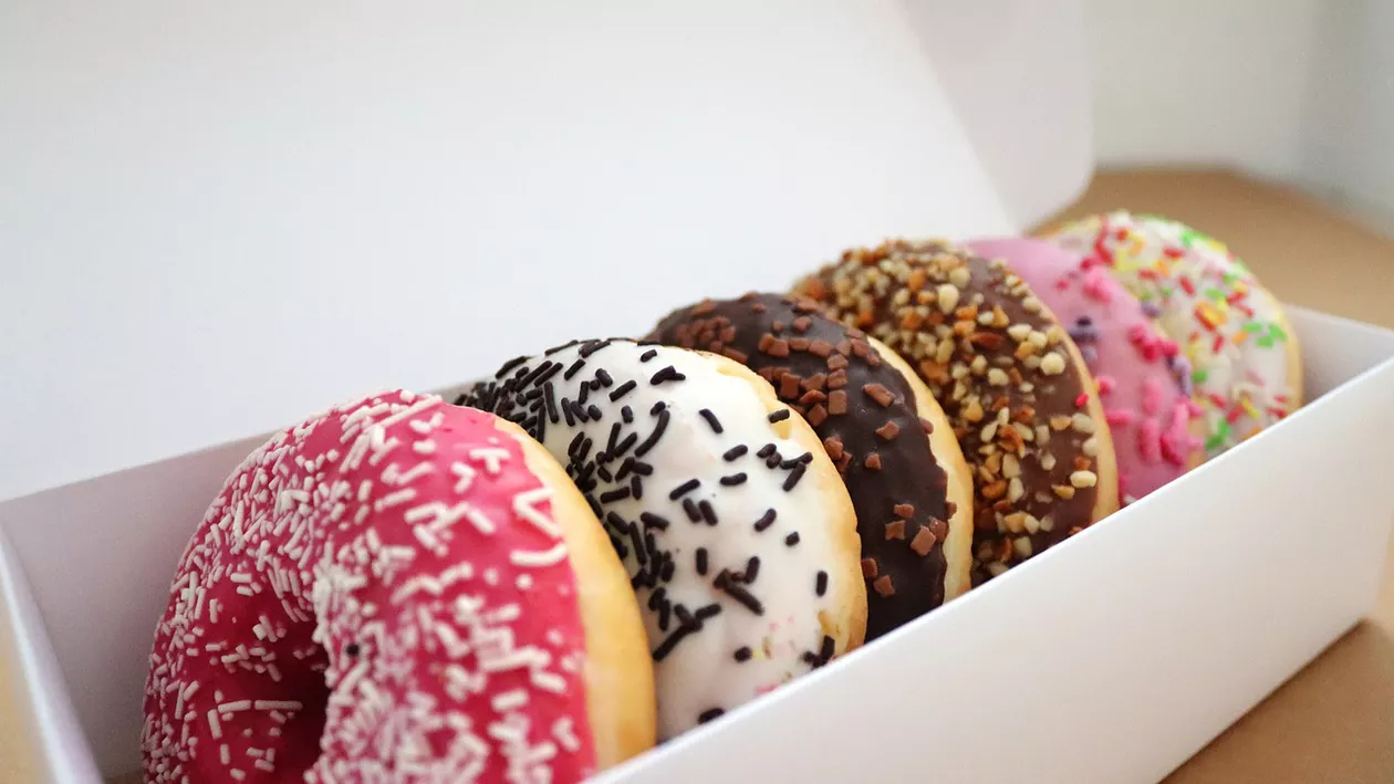 Prețuri ireale în aeroportul Otopeni. Cât a ajuns să coste o gogoașă