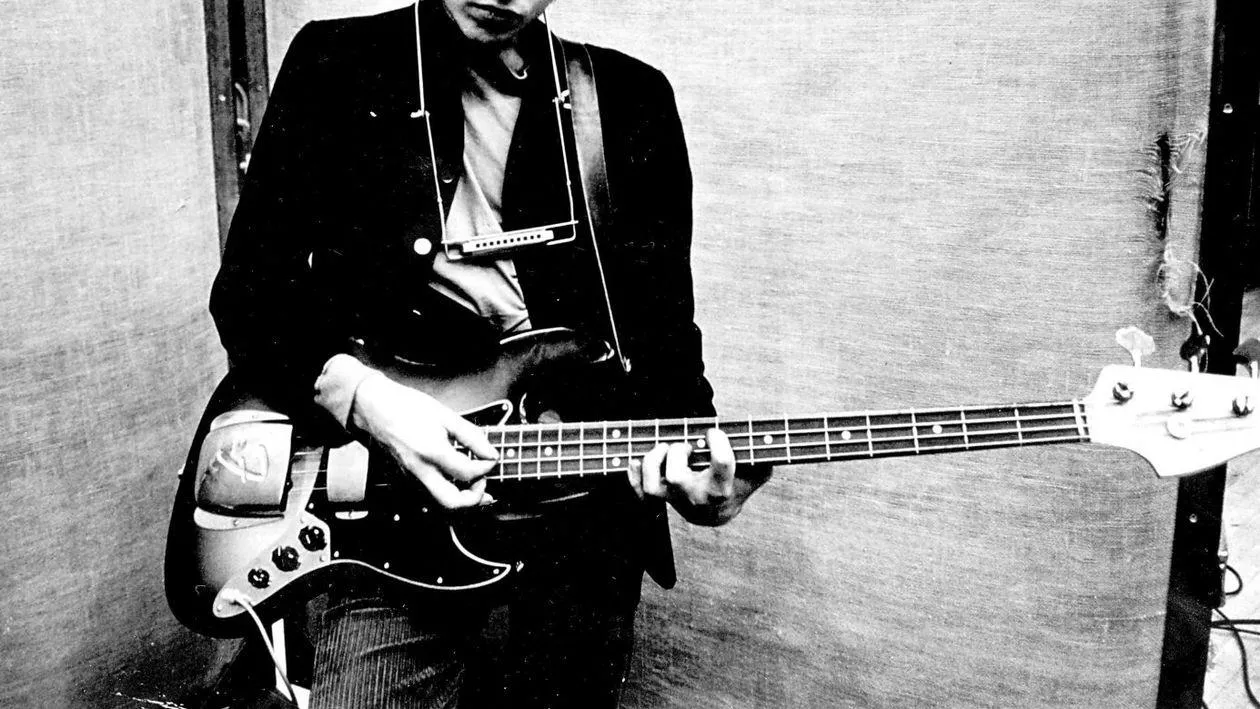 Timp de 17 ani, un grup de oameni de știință suedezi au introdus pe furiș titlurile cântecelor lui Bob Dylan în lucrările lor de cercetare. De ce au făcut acest lucru