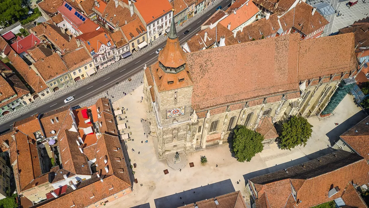 Trei monumente-simbol ale Brașovului vor fi consolidate și restaurate de administrația PNL