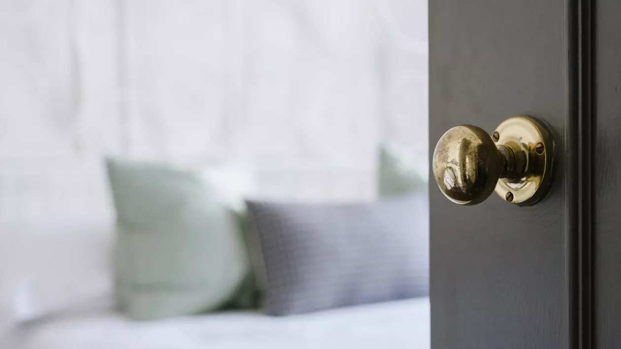 Se deschide primul hotel ce funcționează cu ajutorul inteligenței artificiale. „Știm exact cum preferi cafeaua. Ştim la ce oră te trezești”