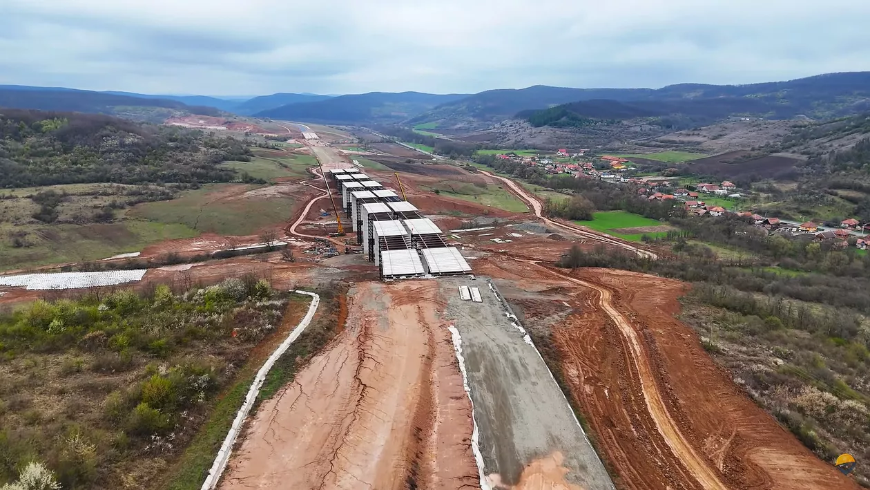 Un lot din Autostrada Transilvania, construit de Dorinel Umbrărescu, riscă să rămână „muzeu” în 2025