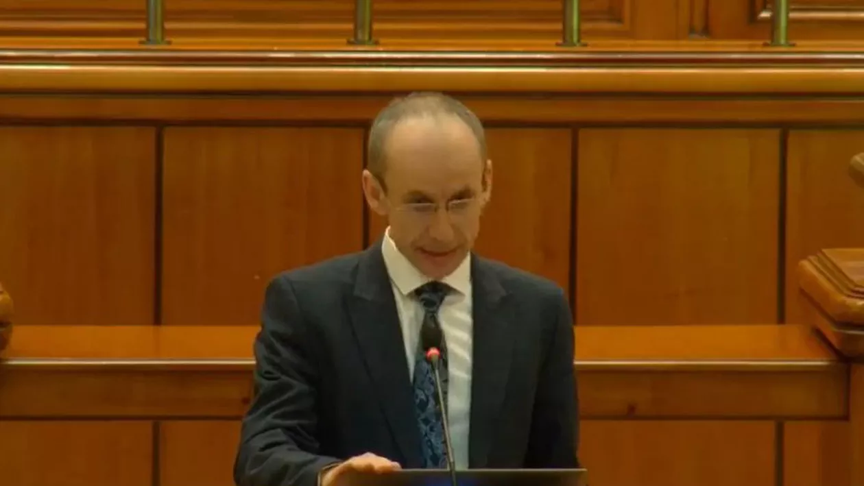 Alin Coleșa (AUR): „Fetițele preșcolare primesc păpuși prin care, în loc să experimenteze rolul de mamă, experimentează un rol contrar, apropiat prostituției” (VIDEO)