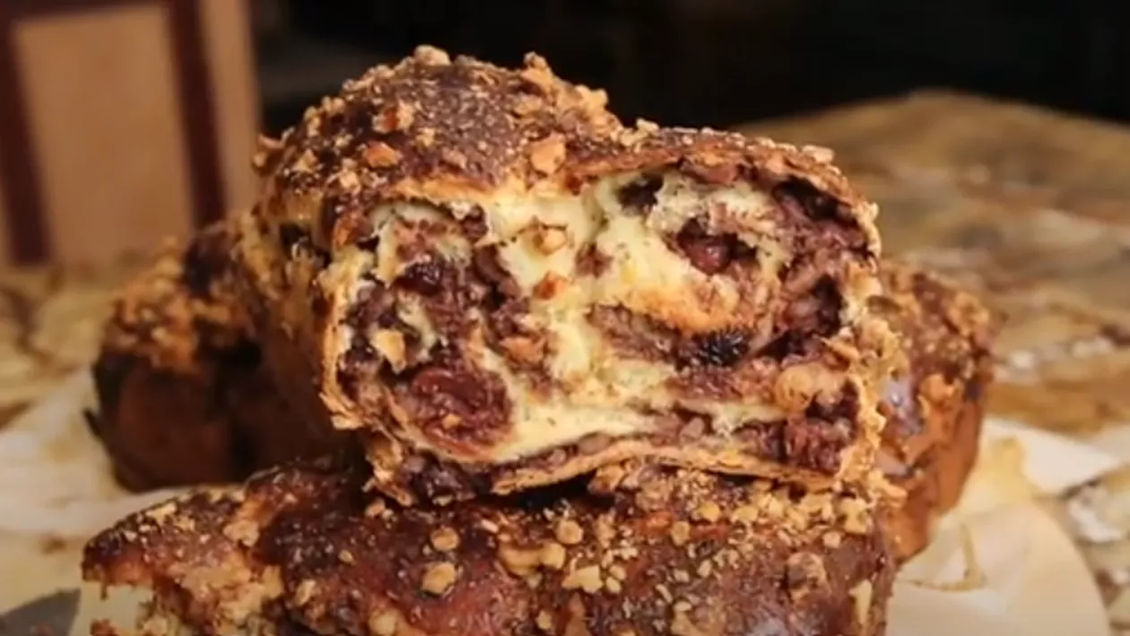 Prețuri și rețete de cozonaci de Paște: Gabriela Cristea, Laura Cosoi și Anna Lesko își împărtășesc secretele