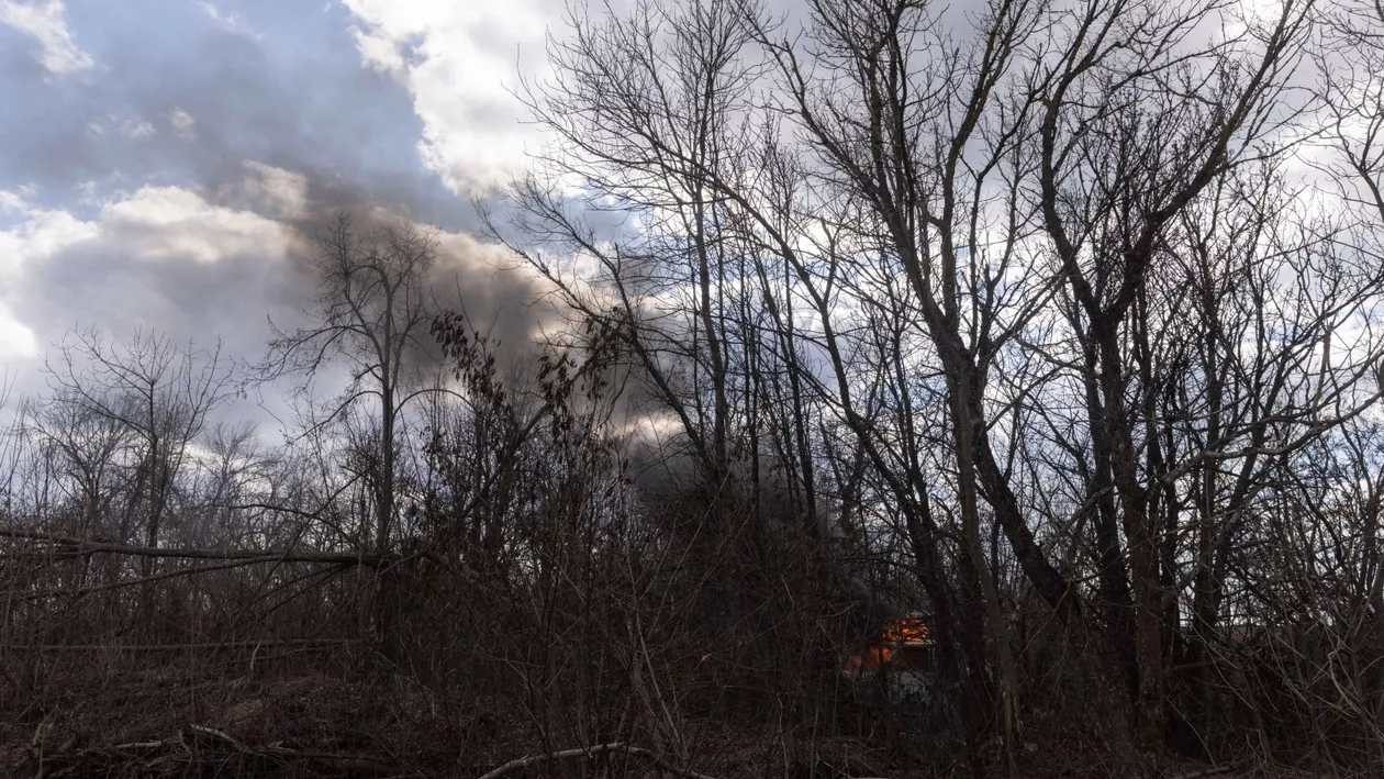 Rusia a lansat zeci de drone într-un atac nocturn asupra Ucrainei. Patru răniți și pagube semnificative în Kiev și alte regiuni