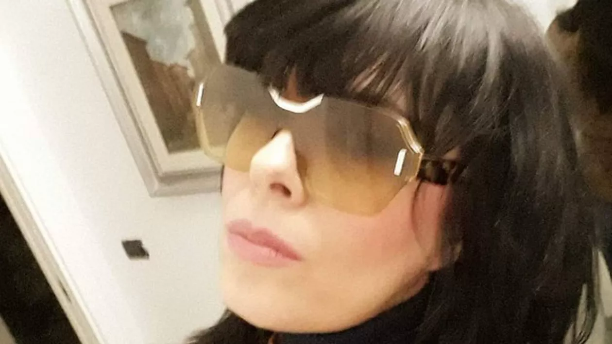 Secretul unui ten mătăsos și păr sănătos, cu ingrediente naturale: Ce folosește Mariana Moculescu