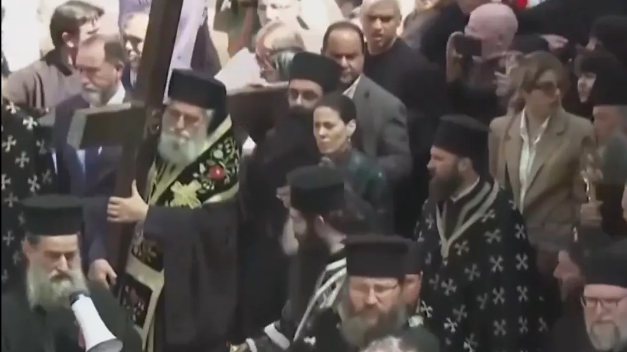 Vinerea Mare la Ierusalim. Mii de pelerini participă la procesiunea de pe Drumul Crucii