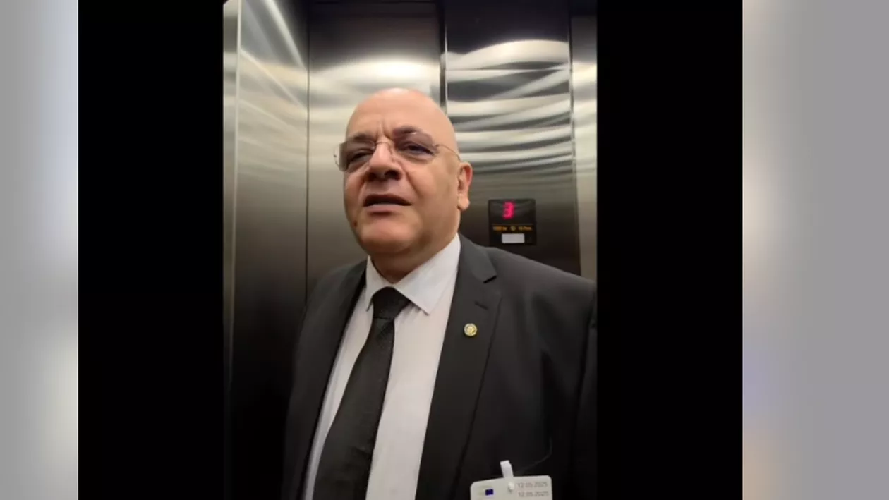 Momentul cu Diana Șoșoacă, în care l-a fugărit pe Raed Arafat pe holurile de la Parlamentul European: “Uite-l cum fuge!”
