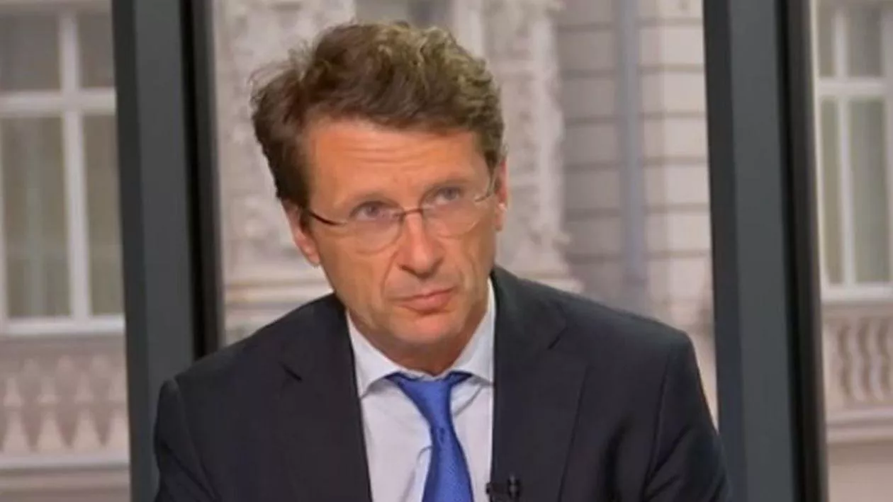 Dan Suciu (BNR): Cursul leu-euro ar putea fluctua în ambele direcții pe fondul instabilității politice