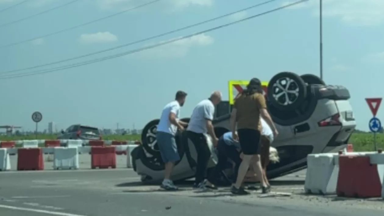 Trafic dificil spre Valea Prahovei. Accident de circulație într-un important punct rutier