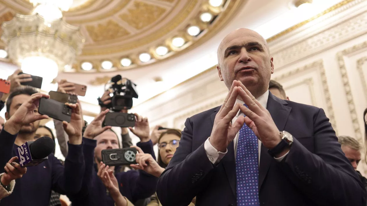 Fitch, despre măsurile de austeritate ale Guvernului Bolojan: Se confruntă cu riscuri de implementare pe fondul incertitudinii legate de coaliție