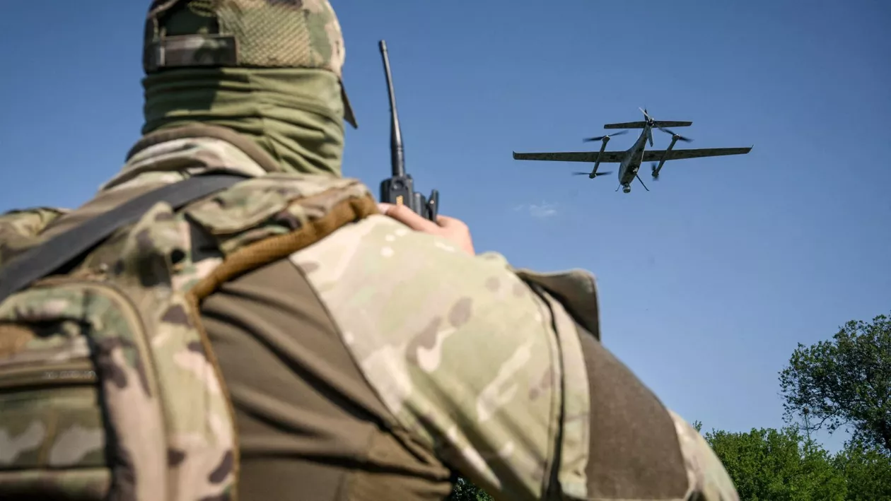 Polonia a neutralizat o dronă deasupra clădirilor guvernamentale din Varșovia, a anunțat Donald Tusk