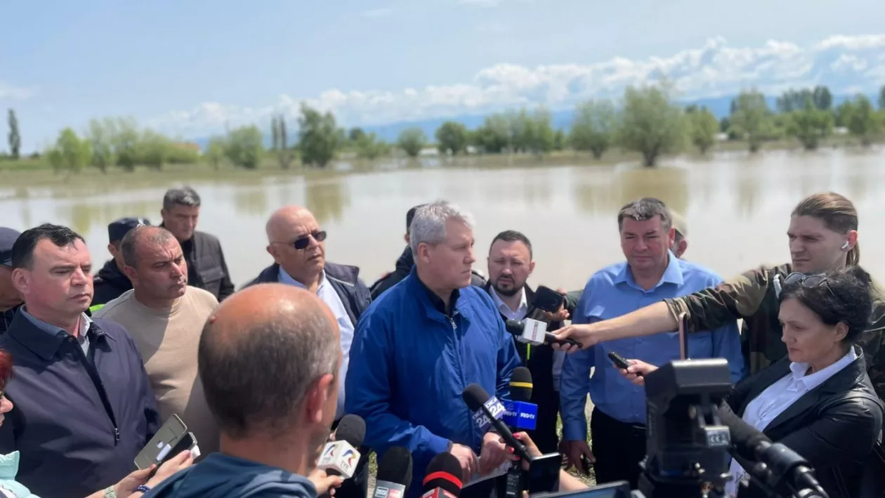 Cătălin Predoiu, din zonele afectate de inundații: Sistemul pentru situații de urgență a funcționat. Nu am avut pierderi de vieți omenești