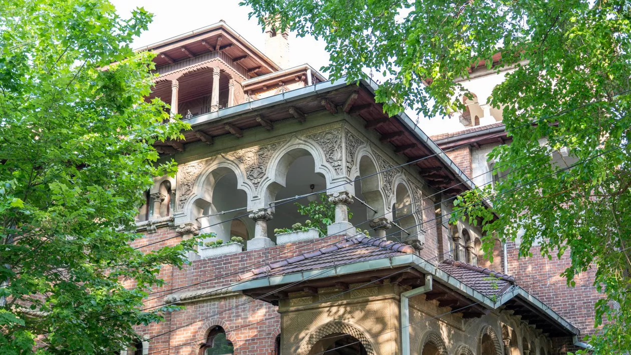 MADRIGAL OPEN HOUSE pe 5 iulie 2025 - Trei lumi. O singură casă