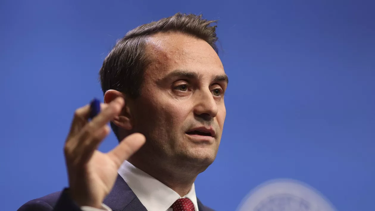 Ce se va întâmpla cu bugetarii care vor fi dați afară. Anunțul făcut de șeful Cancelariei premierului