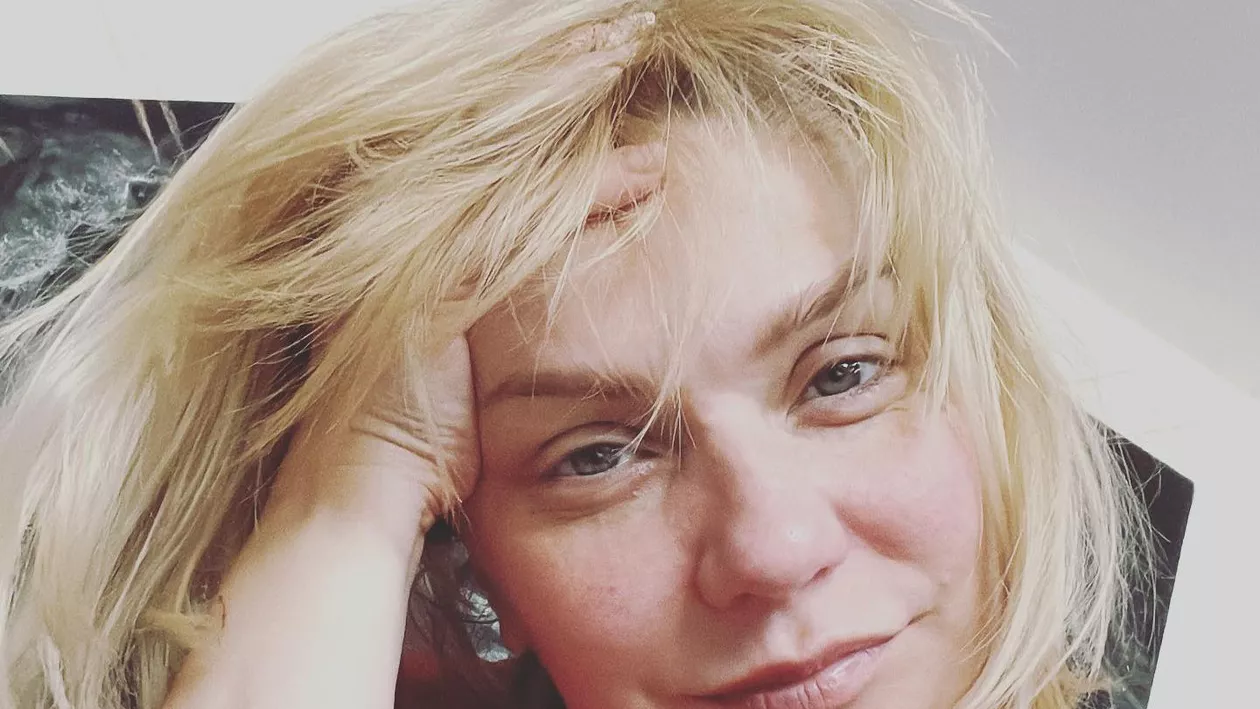 Cristina Cioran a izbucnit în lacrimi la televizor. Ce a emoționat-o pe vedetă