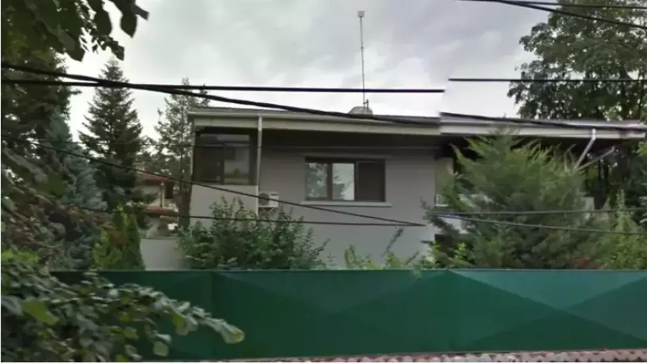 Ion Iliescu lasă vila din Primăverii, evaluată la 2 milioane de euro, unui fost ofiţer SPP