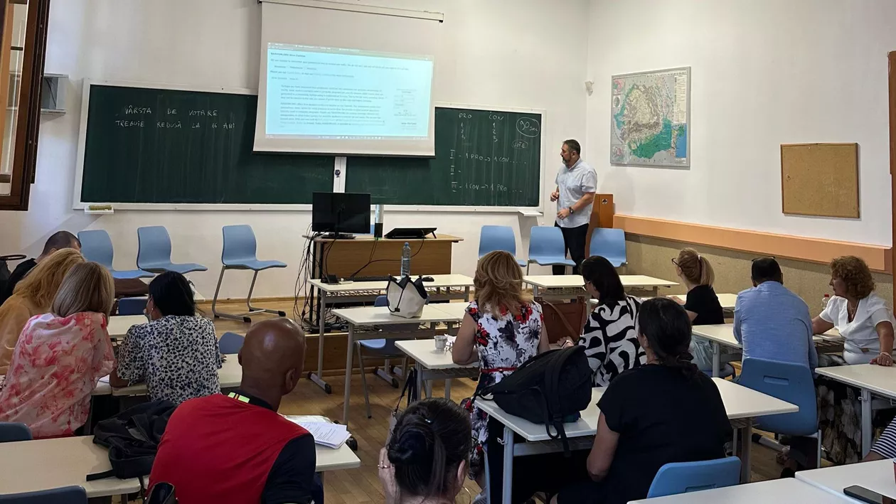 Rompetrol sprijină proiectul „CritikThink” al Asociației EduCOD, pentru a aduce gândirea critică mai aproape de profesori și elevi