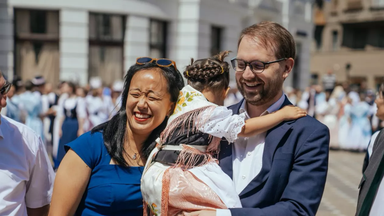 Fritz: „Mă doare fix în paișpe de ce crede Realitatea Plus că am făcut cu familia mea în vacanță” (FOTO)