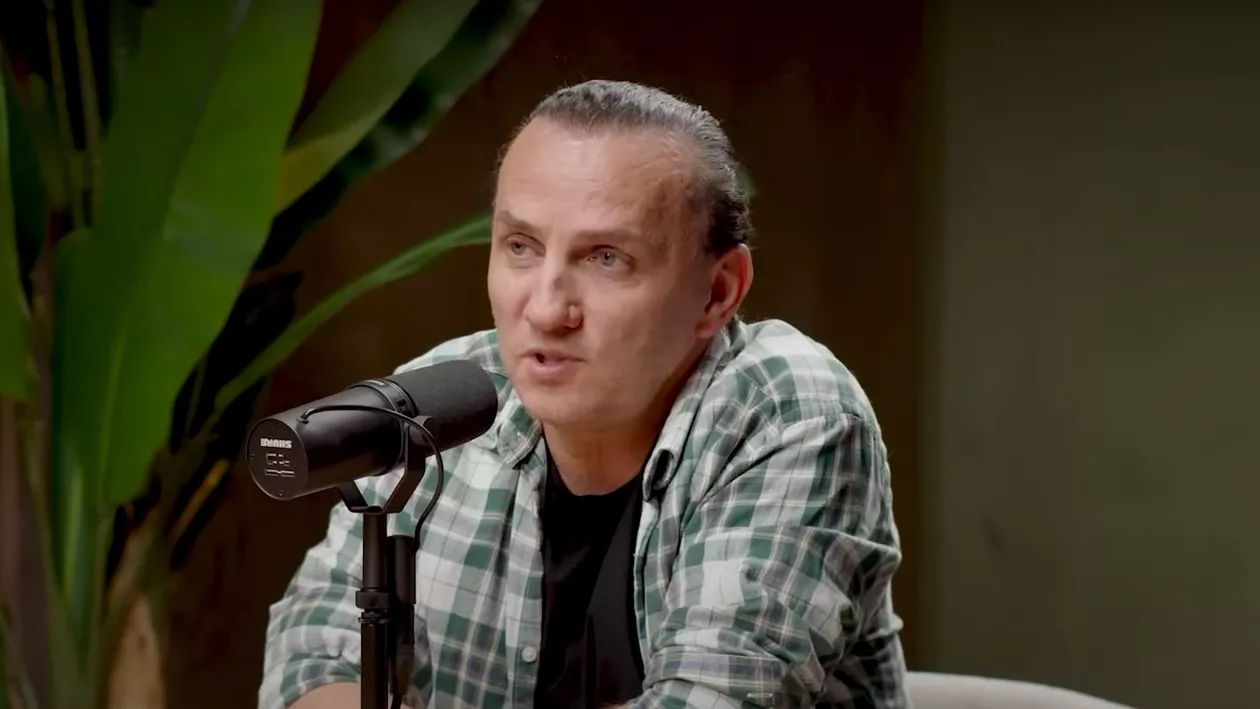 Cum a răspuns Mihai Trăistariu zvonurilor despre participarea sa ca ispită la „Insula Iubirii”: „Am un farmec al meu”