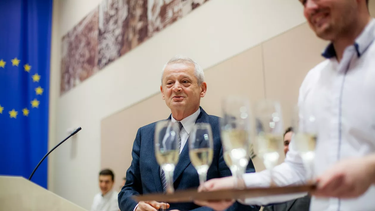 Pedeapsa lui Sorin Oprescu a fost redusă. Decizia este definitivă. Câți ani de închisoare are acum de executat fostul primar al Capitalei