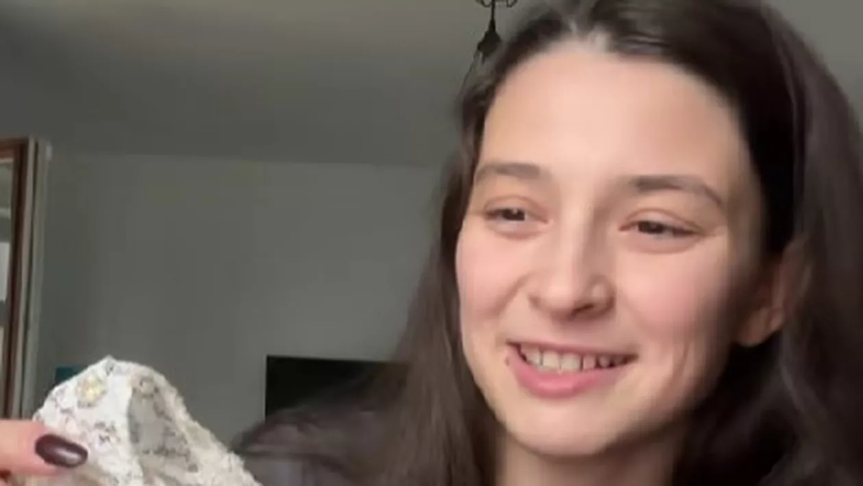 Tânăra care s-a căsătorit în aceeași rochie de la serbarea din grădiniță: „Încă îmi venea” (VIDEO)