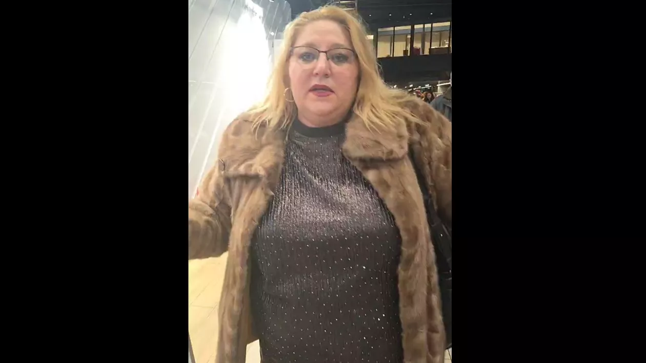 Diana Șoșoacă, show în aeroport, după ce s-a întors de la Moscova: Acolo este o curățenie de lingi pe jos. Duceți-vă, nu vă omoară nimeni / Un consilier al lui Nicușor Dan a numit-o instrumentul Rusiei (VIDEO)
